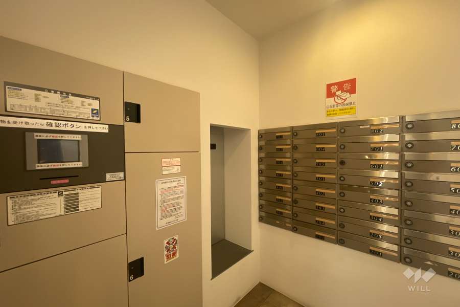宅配ボックスと共用ポスト