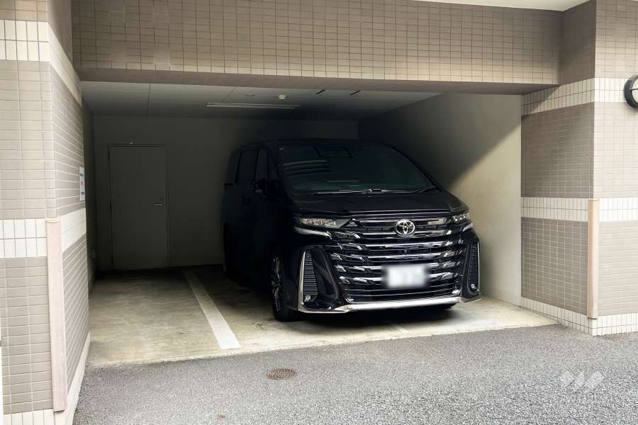 敷地内駐車場（屋内平面式）