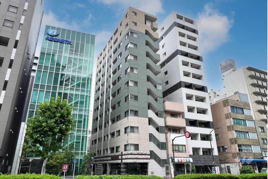ガラステーション蔵前の外観（南東側から）