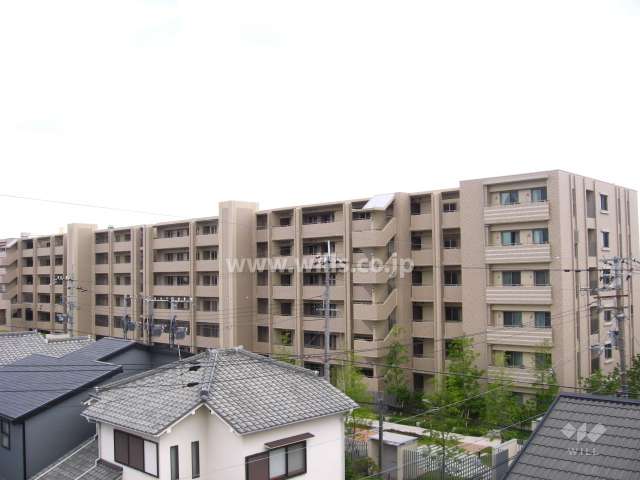 ジェイグラン甲子園口天道町の外観(北西側から)
