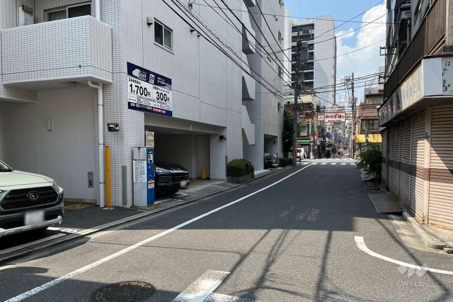 敷地北側の前面道路