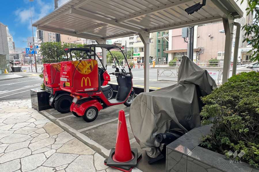 駐輪場とバイク置場