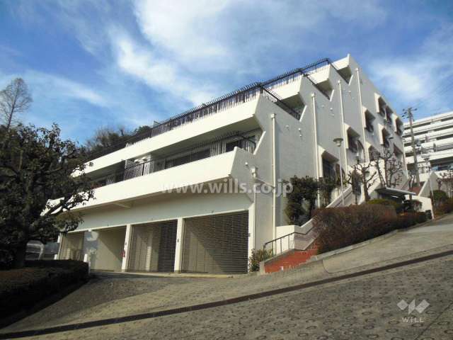 日商岩井御影ガーデンハイツA棟の外観（南東側から）
