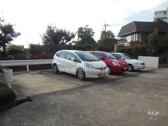敷地内駐車場（屋外平面式）
