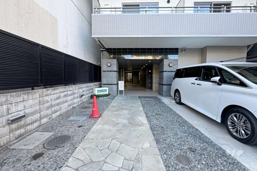 エントランスアプローチ