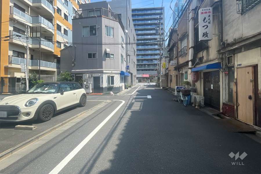 敷地南側の前面道路　