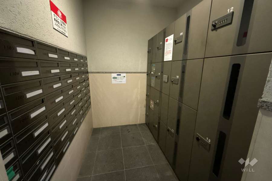 宅配ボックスと共用ポスト