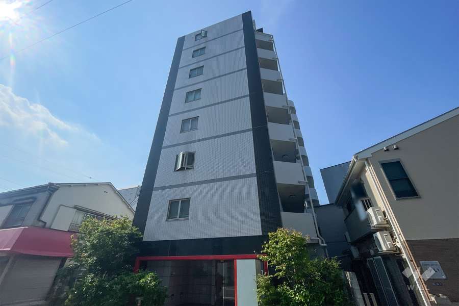 フィオリーシェ東浅草の外観（南東側から）