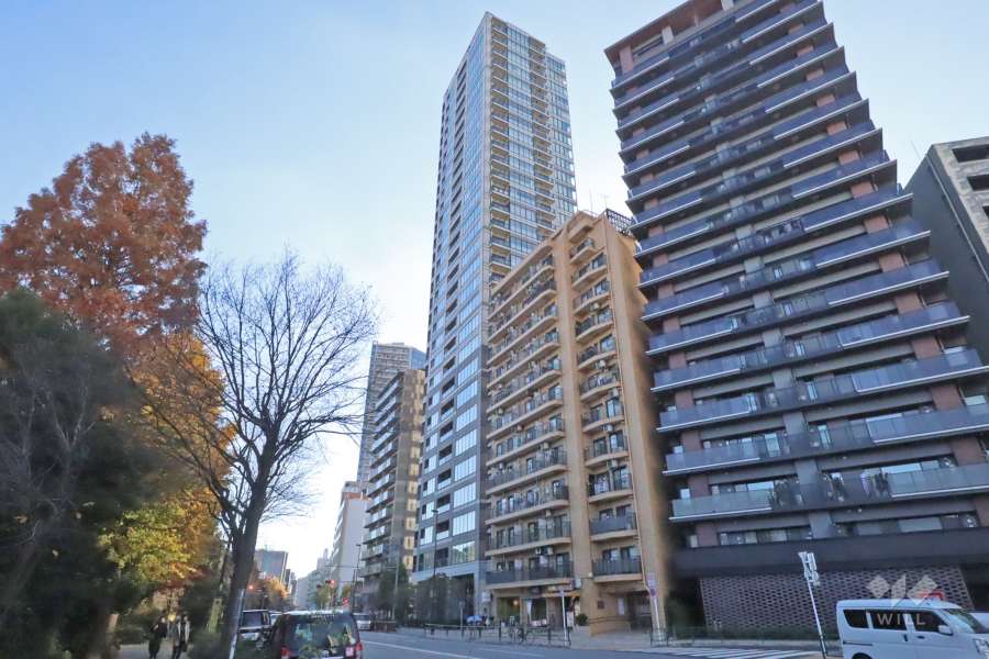 パークタワー上野池之端の外観（北東側から）