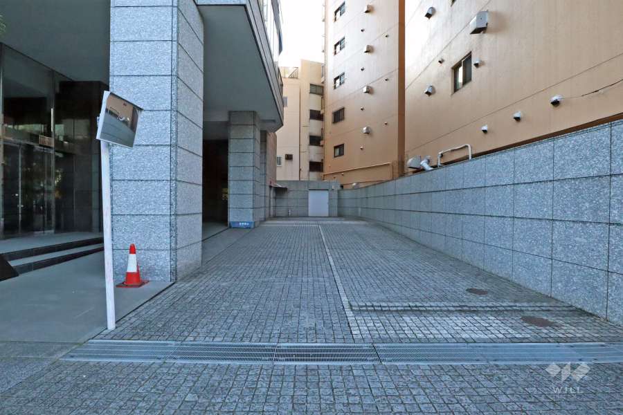 敷地内駐車場（屋外平面式）