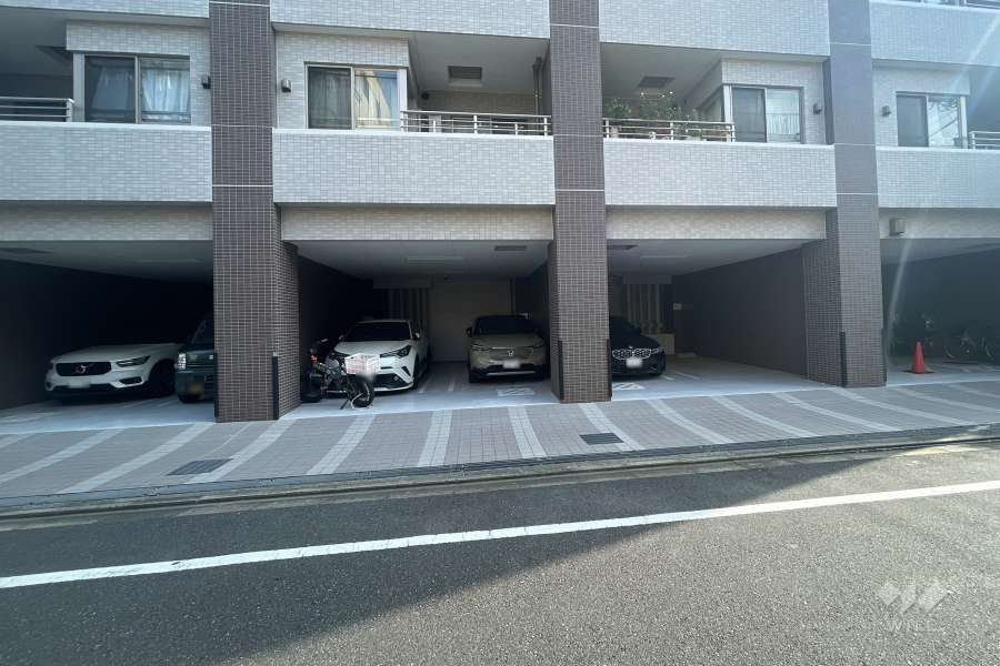 敷地内駐車場（屋内平面式）