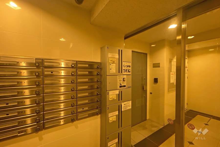 共用ポストと宅配ボックス