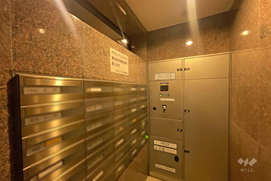 共用ポストと宅配ボックス