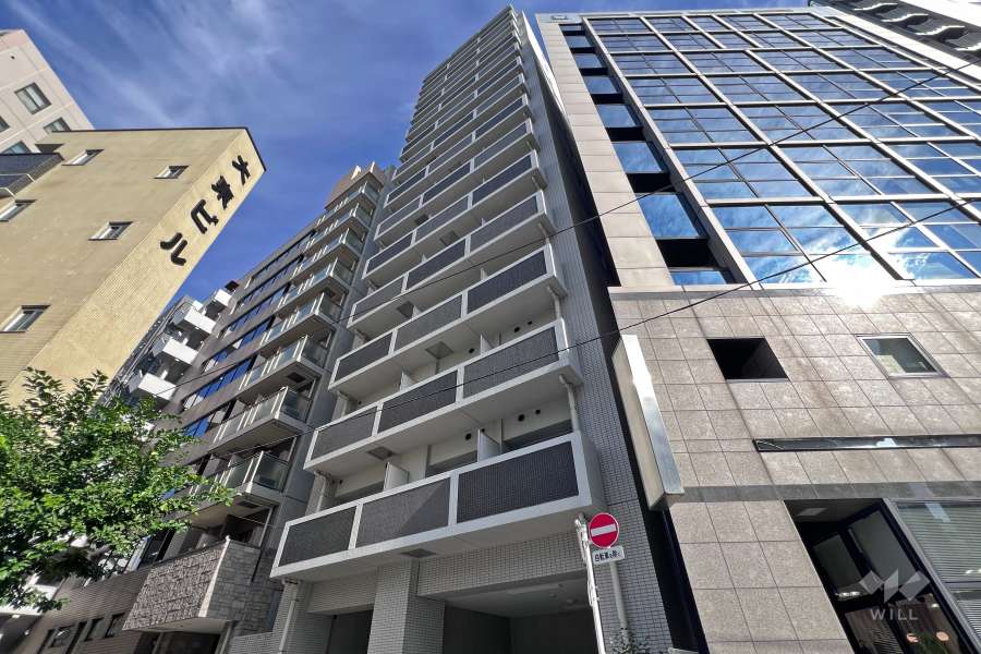 フィース蔵前の外観（西側から）