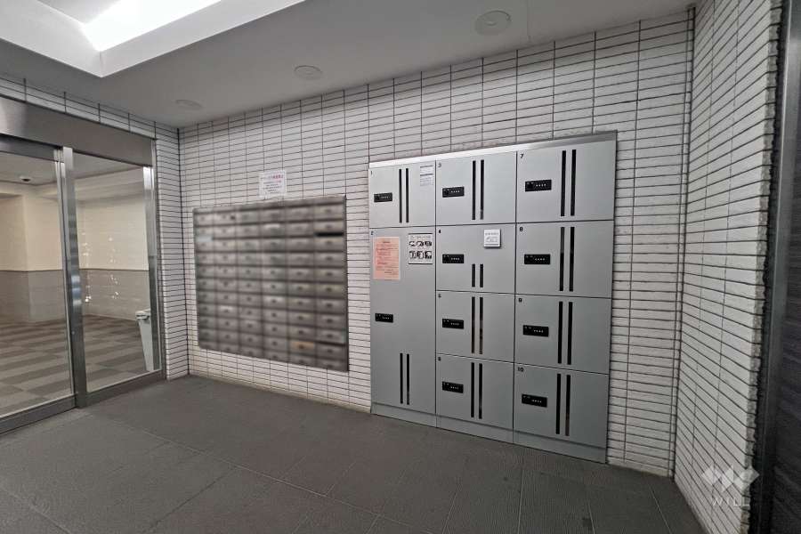 宅配ボックスと共用ポスト