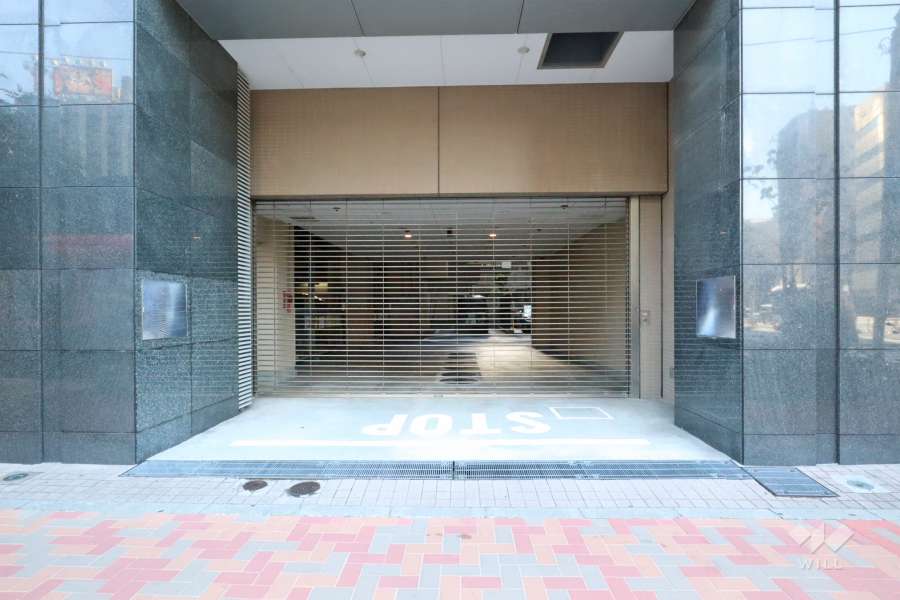 駐車場の出入り口（リングシャッター付き）