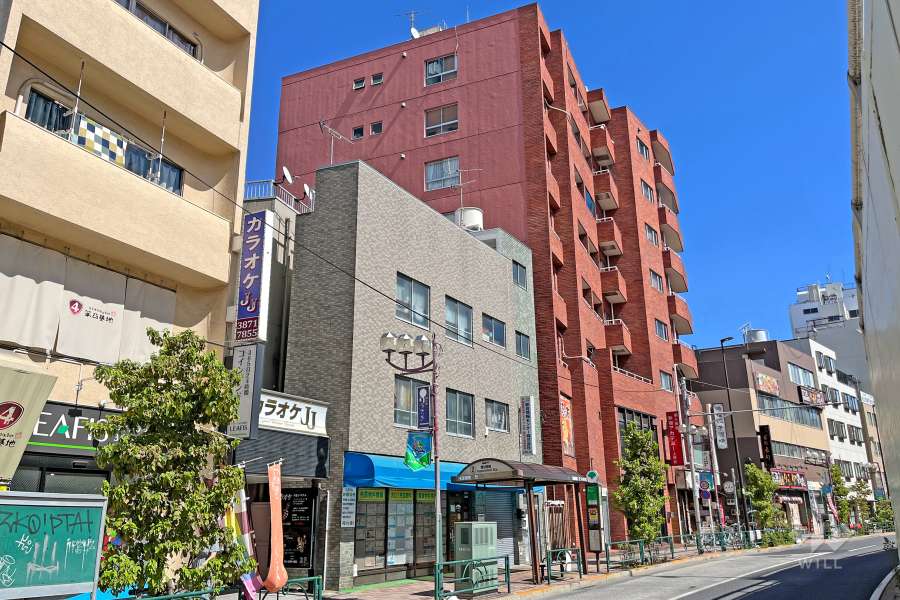 エル・アルカサル鶯谷の外観（南西側から）