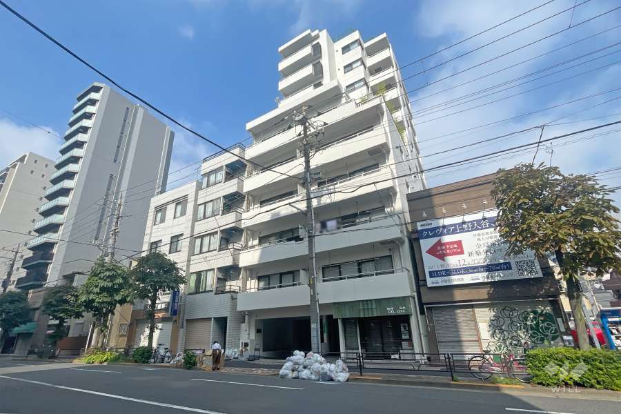グランドール根岸の外観（東側から）
