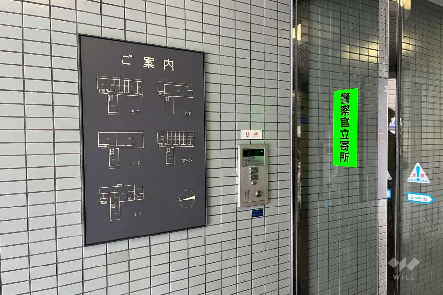 エントランスはオートロック付きです。