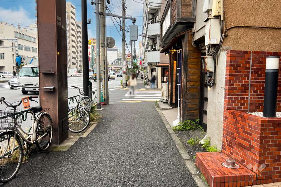 敷地南西側の前面道路