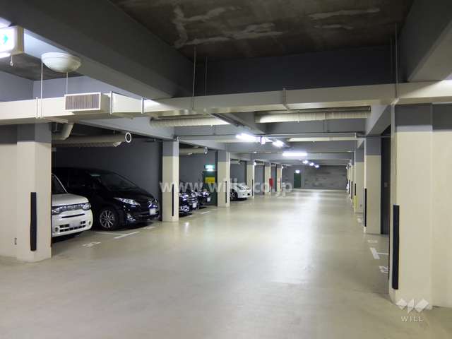 敷地内駐車場（屋内平面式）