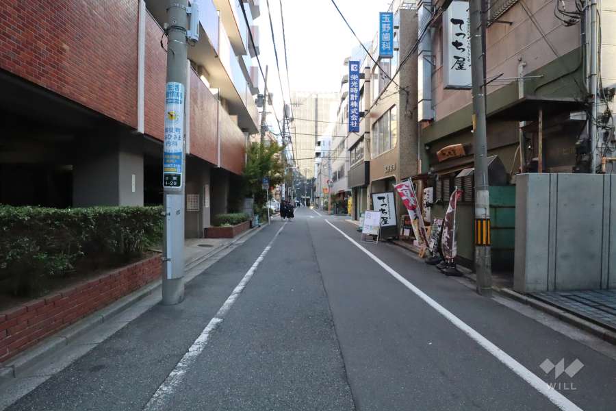 敷地南側の前面道路