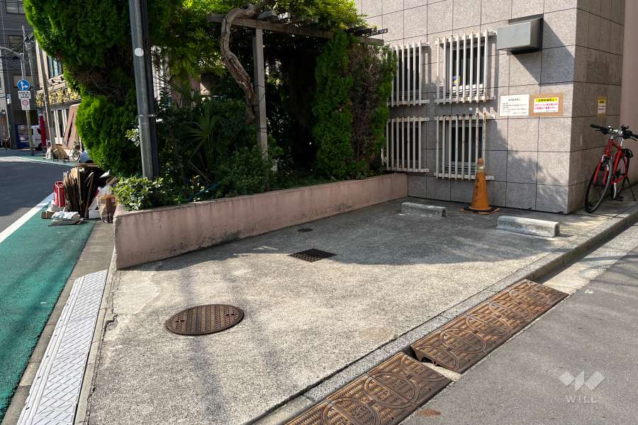 敷地内駐車場（屋外平面式）