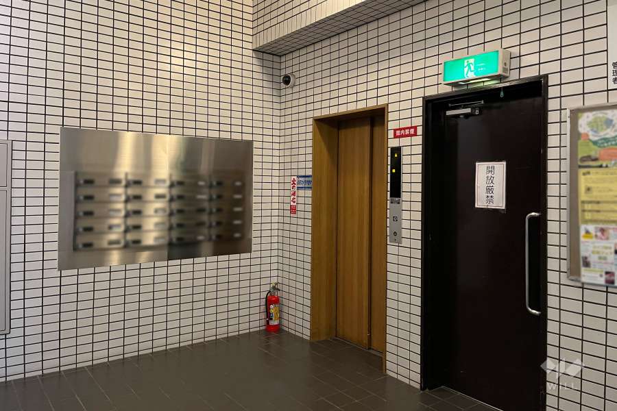 エントランスホール　