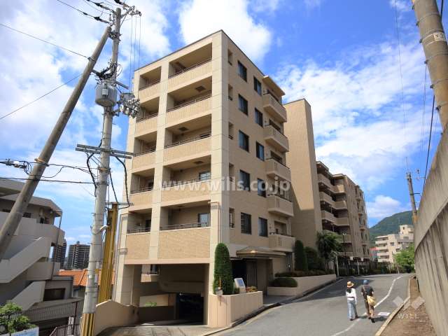 ステイツ宝塚ツイン・グランデヒルズウエストの外観（北東側から）