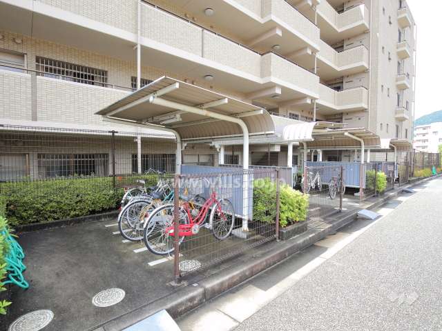 駐輪場（敷地北側）