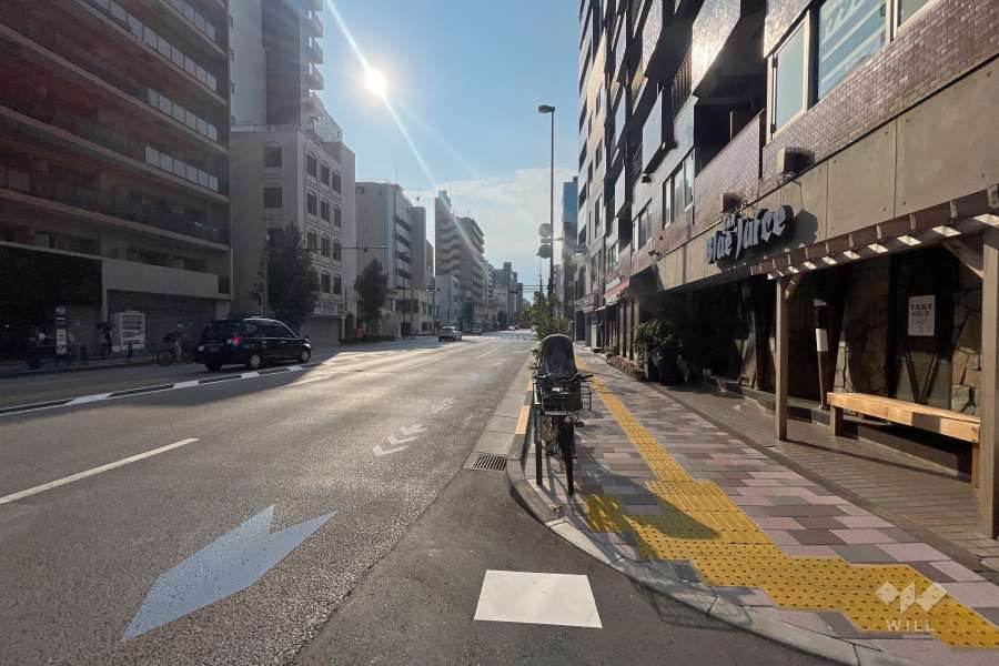 敷地南側の前面道路　