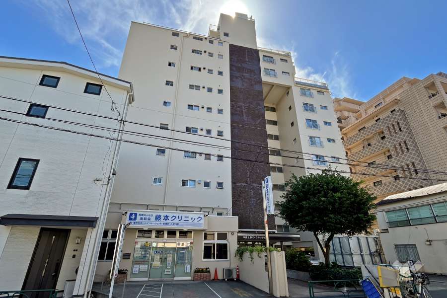 中銀上野パークマンシオンの外観（北側から）