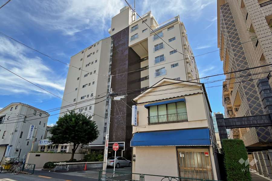 中銀上野パークマンシオンの外観（北西側から）