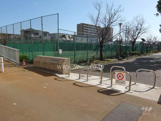 敷地に隣接する瀬戸公園
