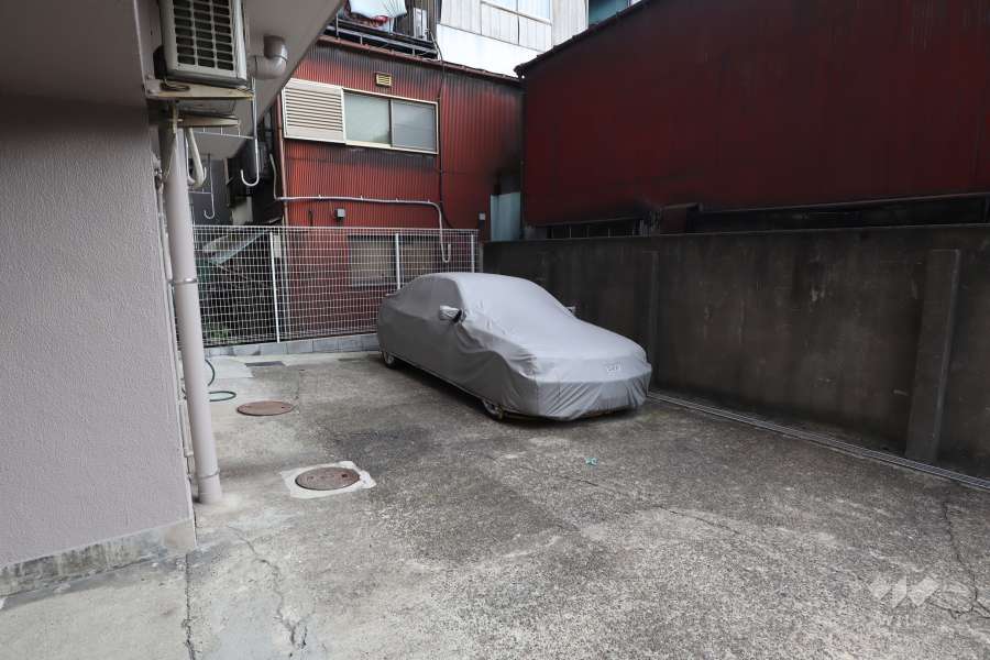 敷地内駐車場(屋外平面式)
