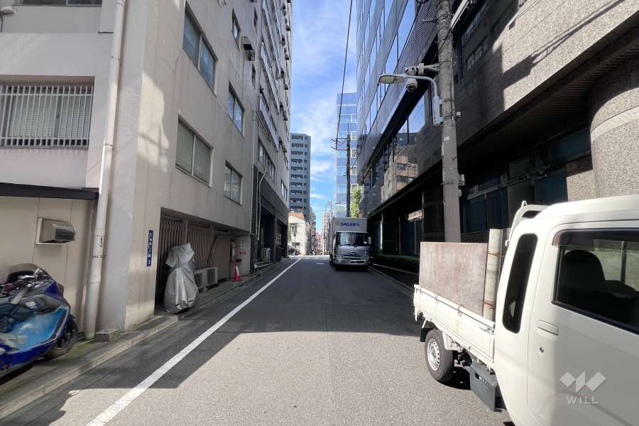 敷地北東側の前面道路