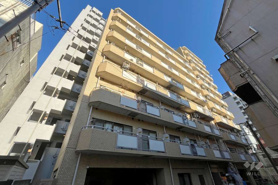 ライオンズマンション鶯谷第3の外観（西側から）