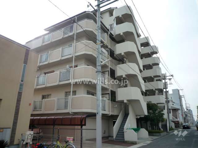 甲南セゾン東灘の外観（北東側から）