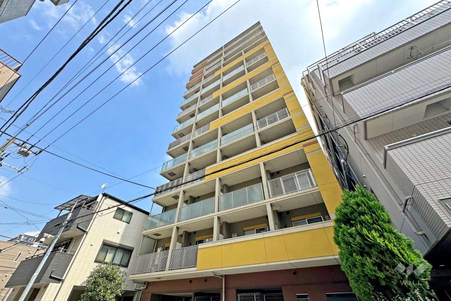 ライジングプレイス浅草弐番館の外観（南側から）