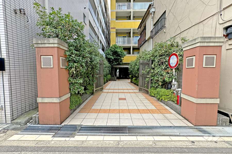 エントランスアプローチ