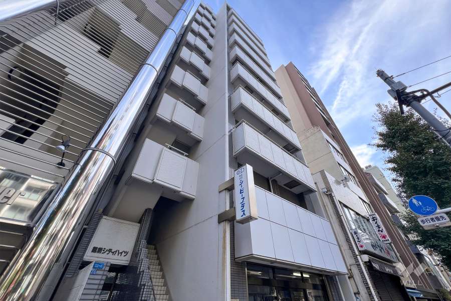 蔵前シティハイツの外観（北東側から）
