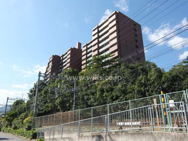 メゾン白鶴の外観（南東側から）