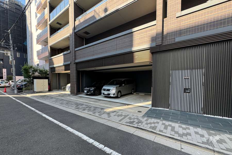 敷地内駐車場（屋内平面式）