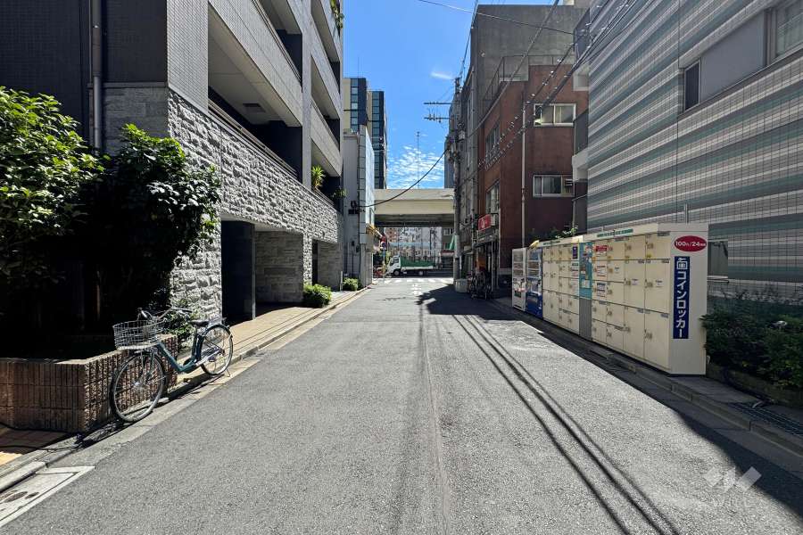 敷地南西側の前面道路