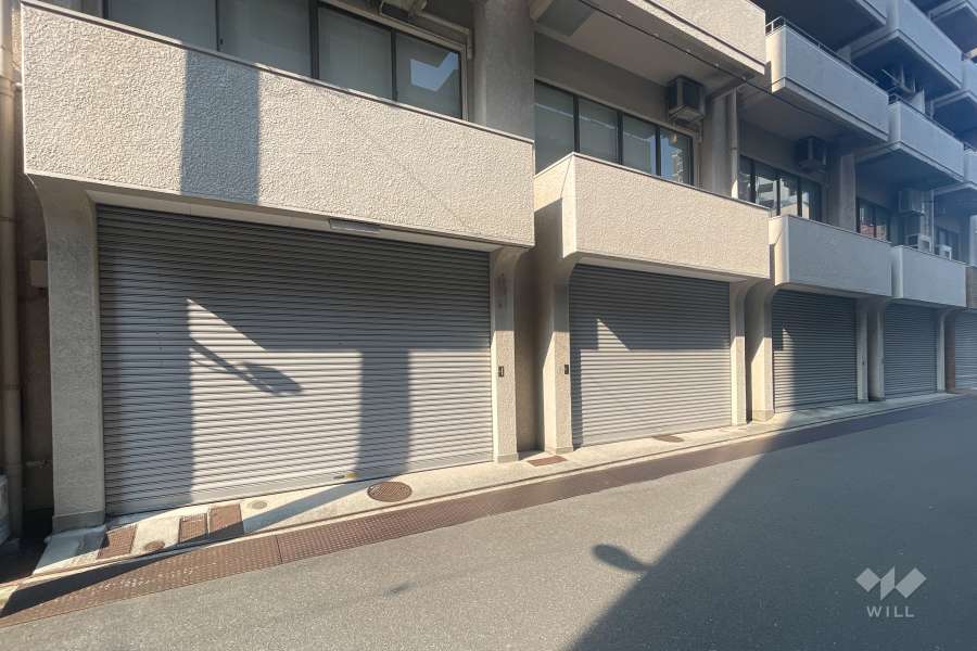 敷地内駐車場（屋内平面式）