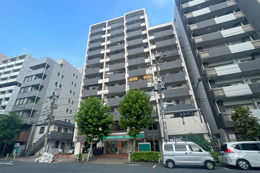 鶯谷上原ハイツの外観（北東側から）