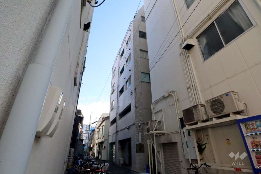 ダイアパレス御徒町の外観(北西側から)