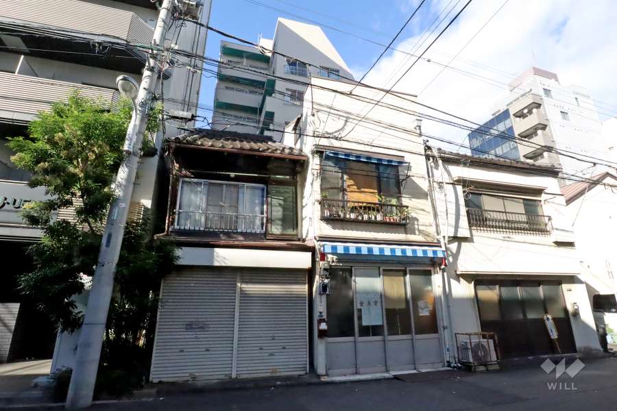 ダイアパレス御徒町の外観(東側から)