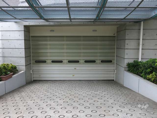 駐車場出入口（ゲート付き）