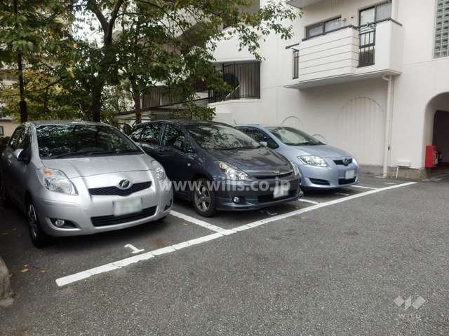 敷地内駐車場（屋外平面式）